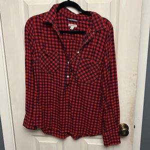 Perfect for your Fall Wardrobe! Size Large Merona button up…WITH pockets 😏